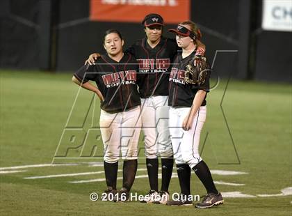 Thumbnail 2 in Valley View vs. Mission Viejo (CIF-SS D2 Final) photogallery.