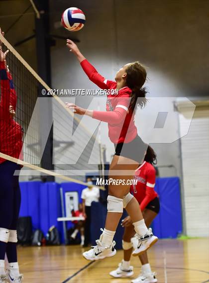Thumbnail 1 in Vanguard vs. Thompson (Nike Tournament of Champions) photogallery.