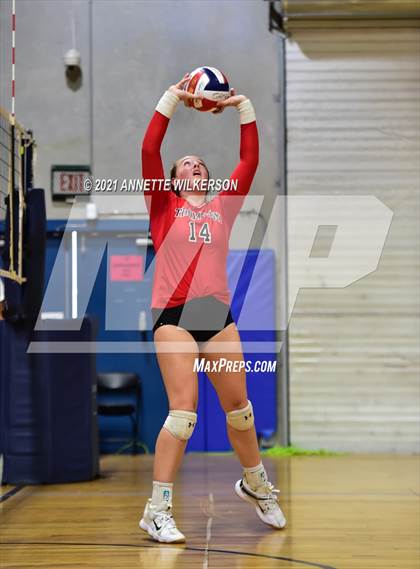 Thumbnail 2 in Vanguard vs. Thompson (Nike Tournament of Champions) photogallery.