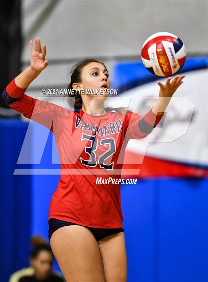Thumbnail 2 in Vanguard vs. Thompson (Nike Tournament of Champions) photogallery.