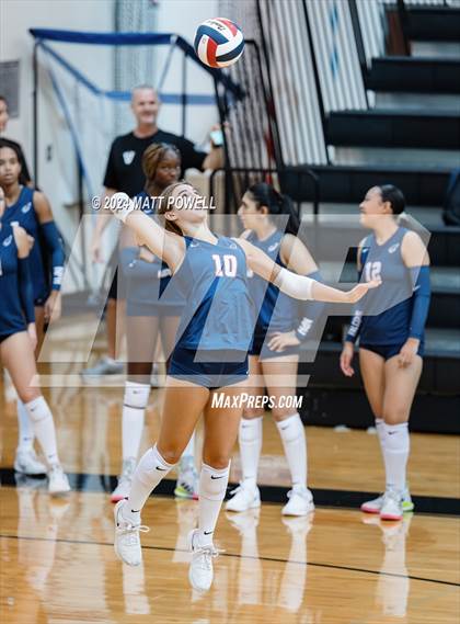 Thumbnail 2 in Pearland vs. Tompkins photogallery.