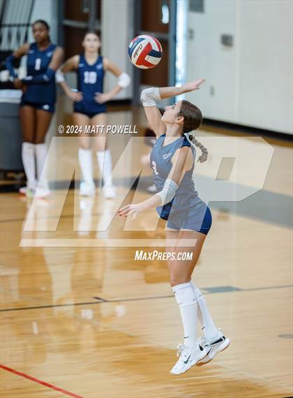 Thumbnail 2 in Pearland vs. Tompkins photogallery.