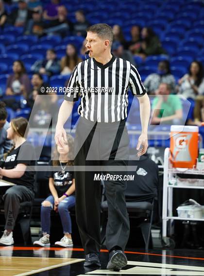 Thumbnail 3 in Cedar Park vs. College Station (UIL 5A State Semifinal) photogallery.