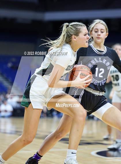 Thumbnail 3 in Cedar Park vs. College Station (UIL 5A State Semifinal) photogallery.