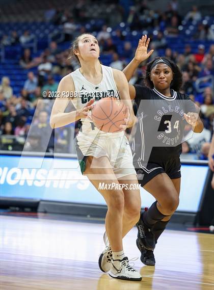 Thumbnail 3 in Cedar Park vs. College Station (UIL 5A State Semifinal) photogallery.