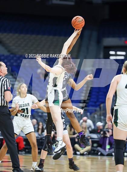 Thumbnail 2 in Cedar Park vs. College Station (UIL 5A State Semifinal) photogallery.