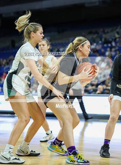 Thumbnail 2 in Cedar Park vs. College Station (UIL 5A State Semifinal) photogallery.