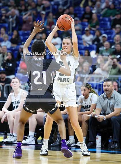 Thumbnail 3 in Cedar Park vs. College Station (UIL 5A State Semifinal) photogallery.