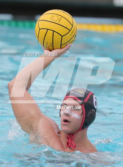Thumbnail 2 in Grossmont vs. Redlands East Valley (America's Finest City Tournament) photogallery.