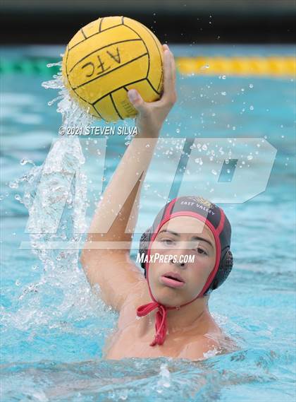 Thumbnail 2 in Grossmont vs. Redlands East Valley (America's Finest City Tournament) photogallery.