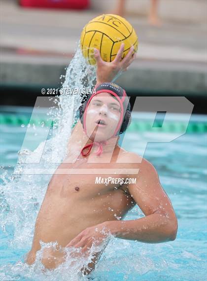 Thumbnail 1 in Grossmont vs. Redlands East Valley (America's Finest City Tournament) photogallery.