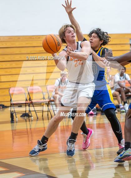 Thumbnail 2 in O'Farrell Charter @ Escondido photogallery.