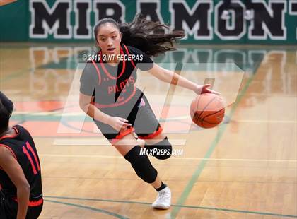 Thumbnail 2 in St. Joseph Notre Dame vs. Carondelet (Elite is Earned New Year Classic) photogallery.