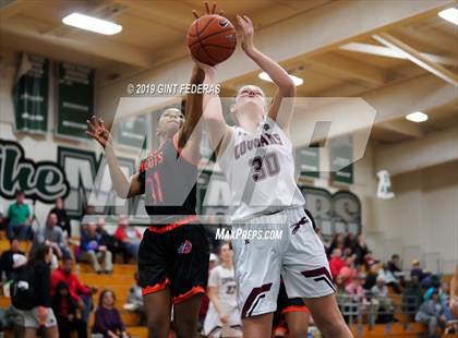 Thumbnail 3 in St. Joseph Notre Dame vs. Carondelet (Elite is Earned New Year Classic) photogallery.
