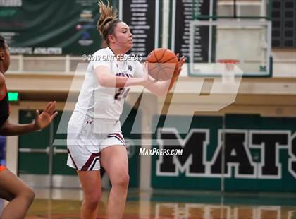 Thumbnail 1 in St. Joseph Notre Dame vs. Carondelet (Elite is Earned New Year Classic) photogallery.