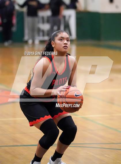 Thumbnail 3 in St. Joseph Notre Dame vs. Carondelet (Elite is Earned New Year Classic) photogallery.