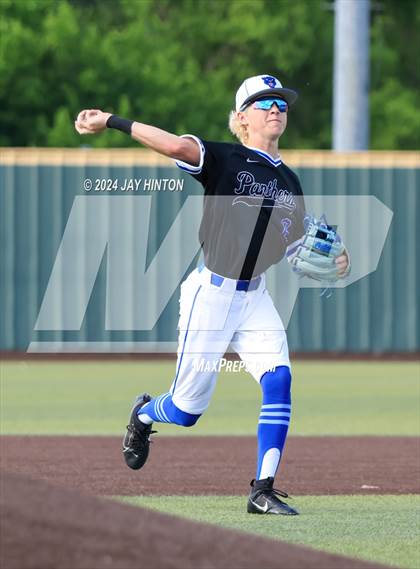 Thumbnail 1 in China Spring vs. Spring Hill (UIL Baseball 4A Region 3 Regional Final - Game 1) photogallery.