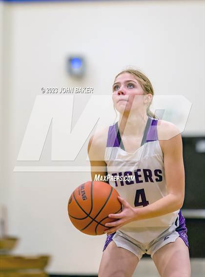 Thumbnail 2 in Portola vs. Lowry (Varsity Elite) photogallery.