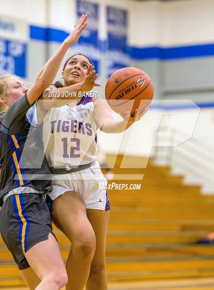 Thumbnail 2 in Portola vs. Lowry (Varsity Elite) photogallery.