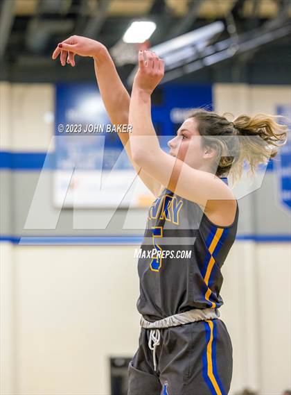 Thumbnail 3 in Portola vs. Lowry (Varsity Elite) photogallery.