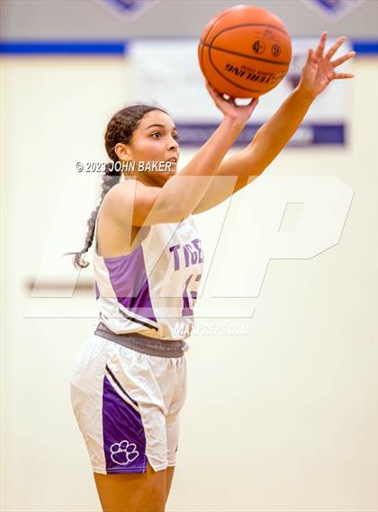 Thumbnail 2 in Portola vs. Lowry (Varsity Elite) photogallery.