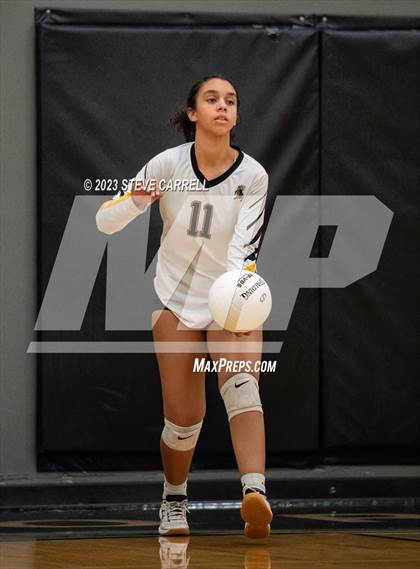 Thumbnail 1 in Enterprise vs Shasta photogallery.