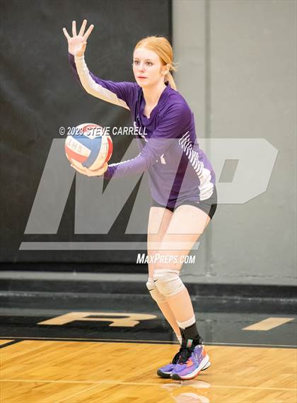 Thumbnail 3 in Enterprise vs Shasta photogallery.