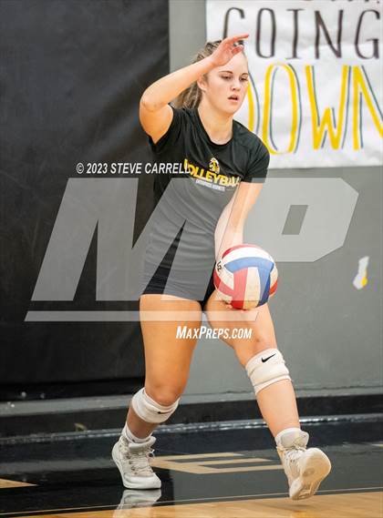 Thumbnail 1 in Enterprise vs Shasta photogallery.