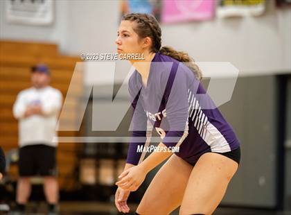 Thumbnail 3 in Enterprise vs Shasta photogallery.