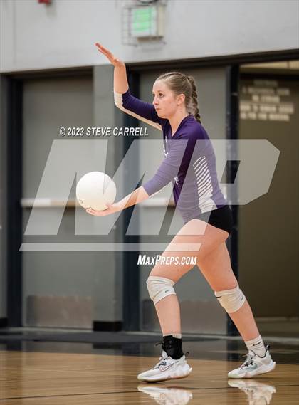 Thumbnail 2 in Enterprise vs Shasta photogallery.