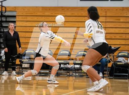 Thumbnail 1 in Enterprise vs Shasta photogallery.