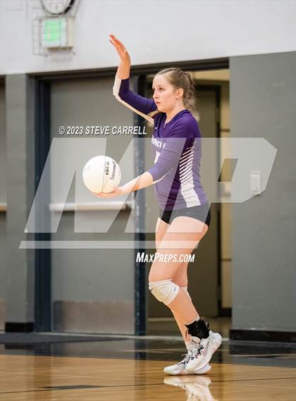 Thumbnail 1 in Enterprise vs Shasta photogallery.