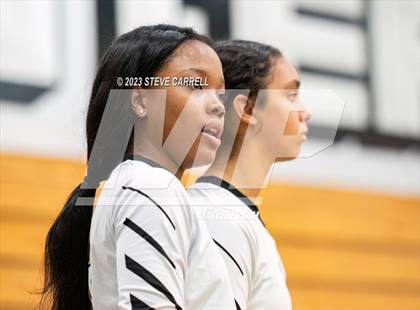 Thumbnail 3 in Enterprise vs Shasta photogallery.