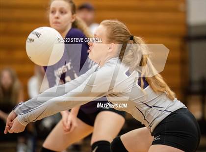 Thumbnail 2 in Enterprise vs Shasta photogallery.