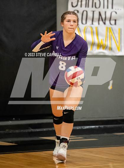 Thumbnail 1 in Enterprise vs Shasta photogallery.