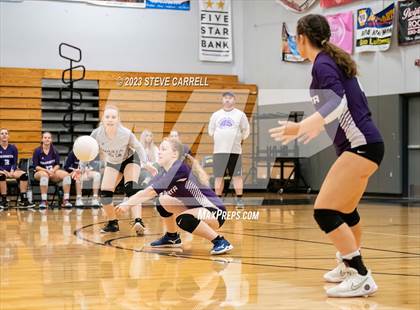 Thumbnail 3 in Enterprise vs Shasta photogallery.
