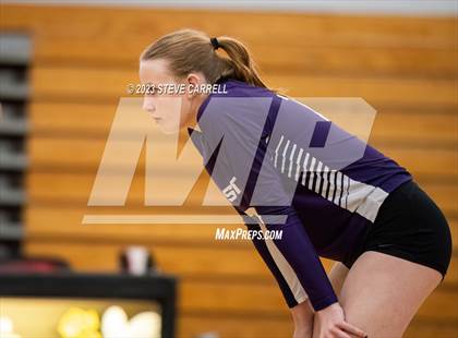 Thumbnail 3 in Enterprise vs Shasta photogallery.