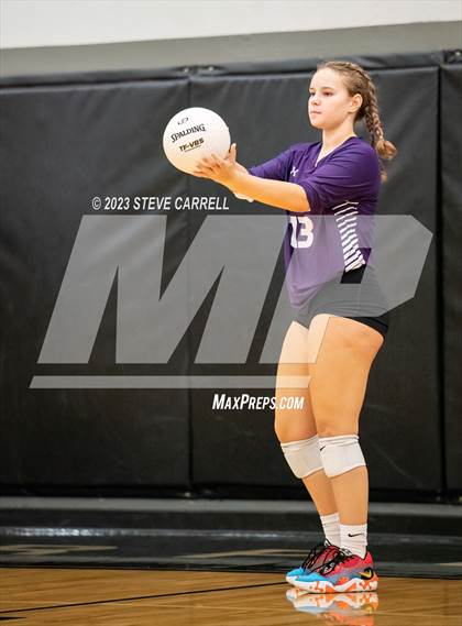 Thumbnail 3 in Enterprise vs Shasta photogallery.