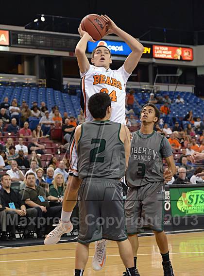 Thumbnail 3 in Summerville vs. Liberty Ranch (CIF SJS D4 Final) photogallery.