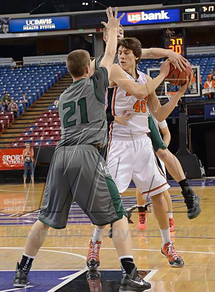 Thumbnail 3 in Summerville vs. Liberty Ranch (CIF SJS D4 Final) photogallery.