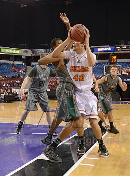 Thumbnail 3 in Summerville vs. Liberty Ranch (CIF SJS D4 Final) photogallery.