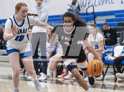 Thumbnail 3 in Denver West vs Peak to Peak (CHSAA 4A Playoffs Round 1) photogallery.