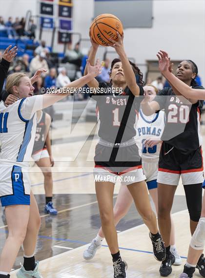 Thumbnail 3 in Denver West vs Peak to Peak (CHSAA 4A Playoffs Round 1) photogallery.