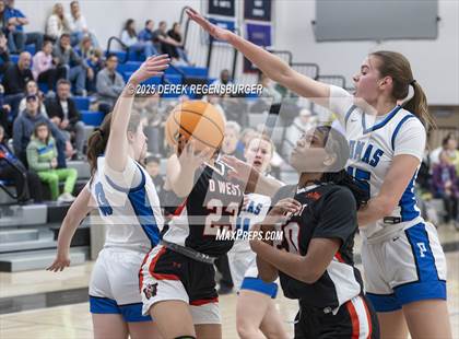 Thumbnail 3 in Denver West vs Peak to Peak (CHSAA 4A Playoffs Round 1) photogallery.