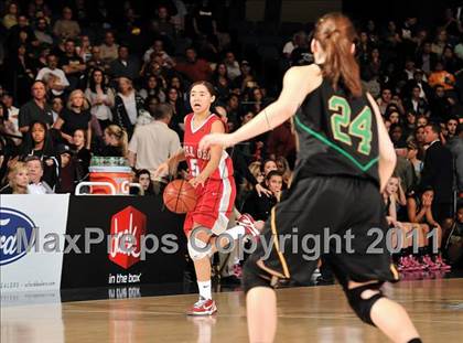 Thumbnail 2 in Brea Olinda vs. Mater Dei (CIF SS D1AA Final) photogallery.