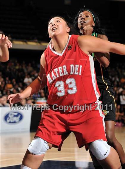 Thumbnail 3 in Brea Olinda vs. Mater Dei (CIF SS D1AA Final) photogallery.