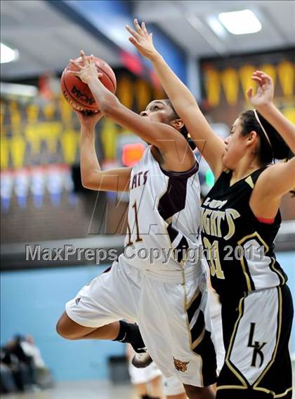 Thumbnail 3 in Whitney vs.Rio Linda photogallery.