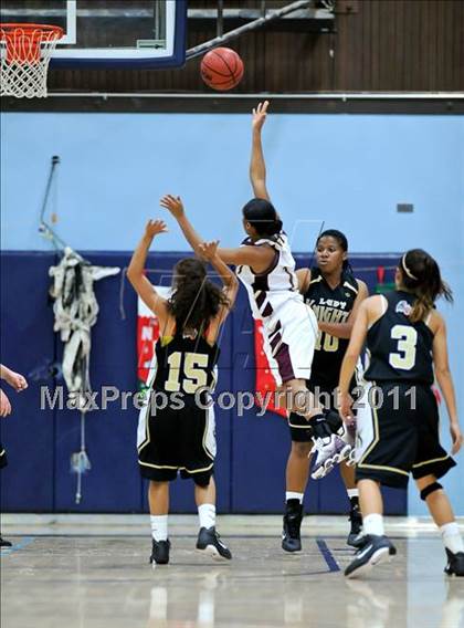 Thumbnail 1 in Whitney vs.Rio Linda photogallery.