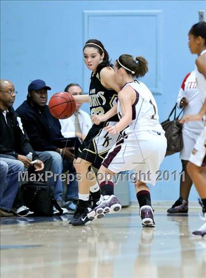 Thumbnail 2 in Whitney vs.Rio Linda photogallery.