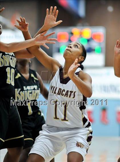 Thumbnail 1 in Whitney vs.Rio Linda photogallery.